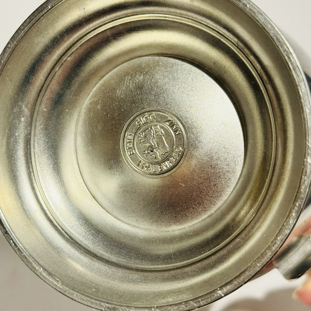 Vintage Etain Sigg Zinn Frauenfeld Tankard Flip Top Lid Double Acorn Finil‎ .8L